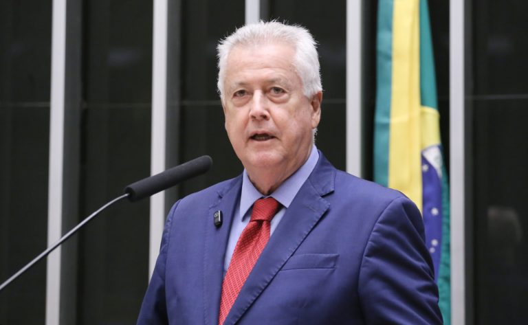Comissão debate aperfeiçoamento das políticas públicas voltadas para doenças raras; participe
