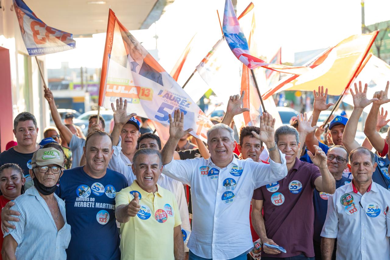 Na reta final da campanha, Laurez faz caminhada no Aureny III e firma compromisso com políticas públicas para crianças e adolescentes